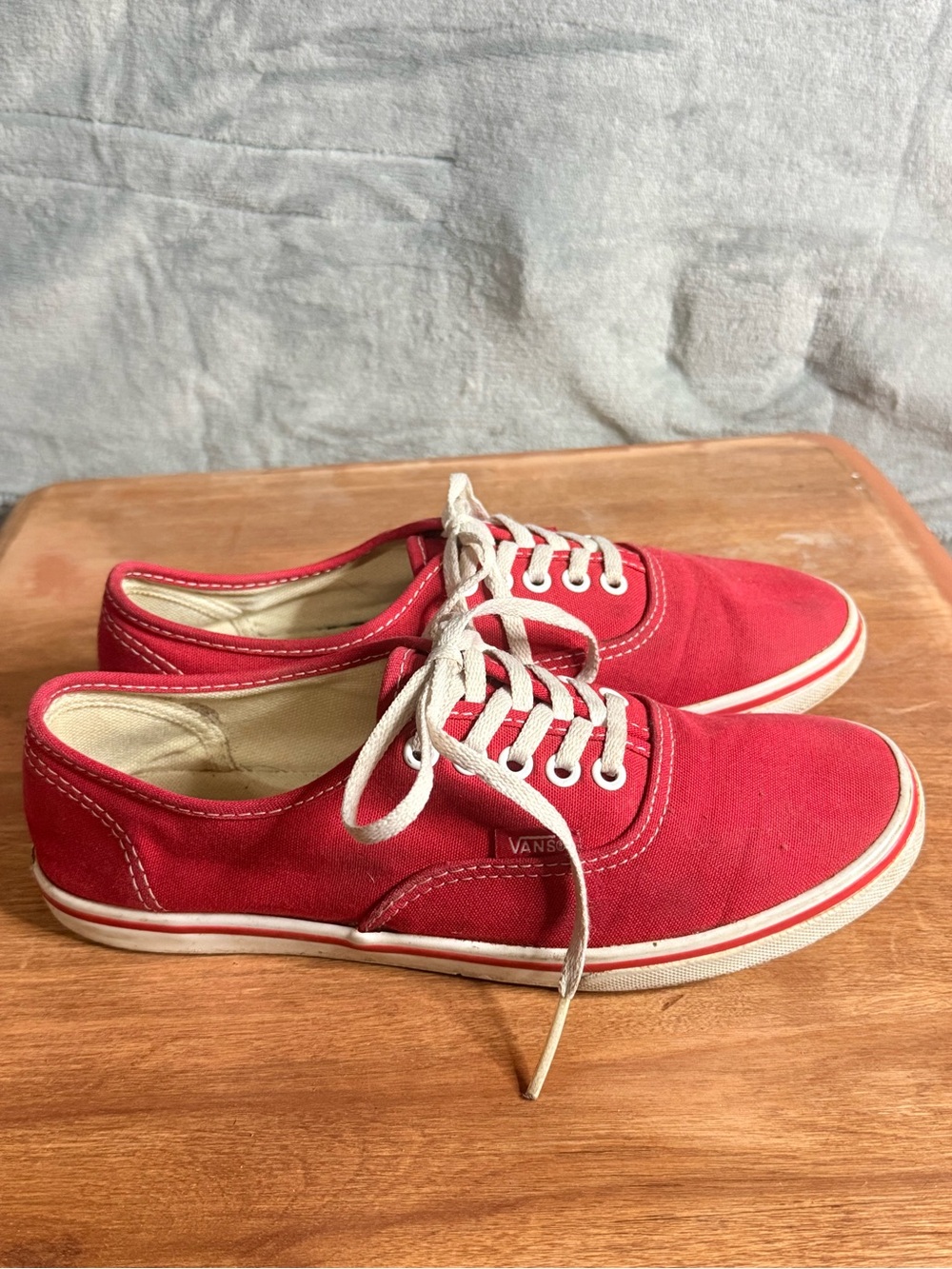 Vans Red Canvas Low-Top Sneakers with White Laces Men 5 Women 6.5